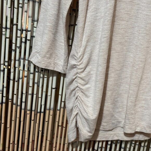 Tunic Shirt with Side Ruching/Back Keyhole, Abstract Sparkles, Heathered Oatmeal - Picture 11 of 15